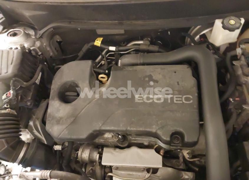 Photo 10 of 2020 Chevrolet Equinox FWD LS (VIN 3GNAXHEV3LS699793)