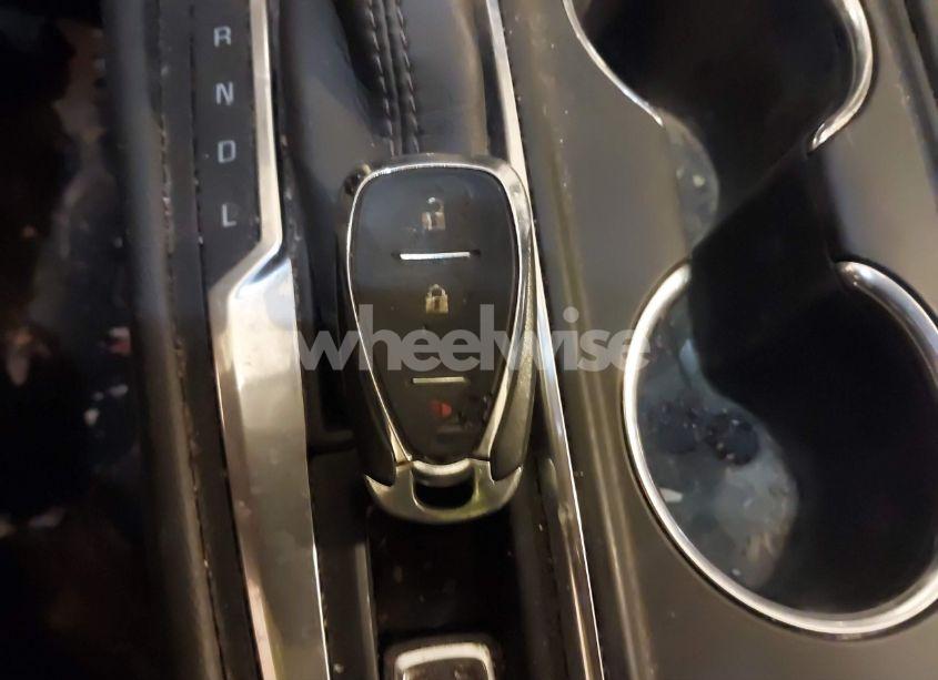 Photo 11 of 2020 Chevrolet Equinox FWD LS (VIN 3GNAXHEV3LS699793)