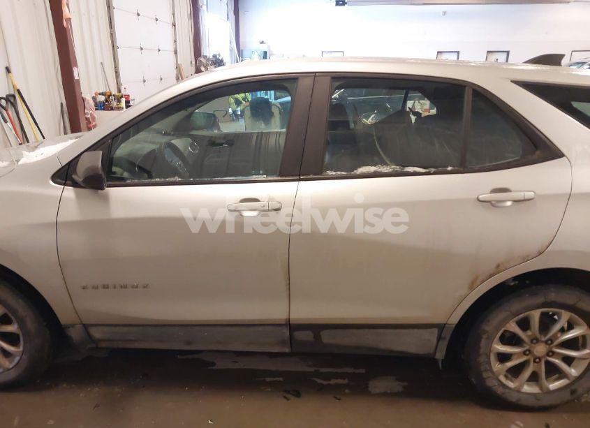 Photo 14 of 2020 Chevrolet Equinox FWD LS (VIN 3GNAXHEV3LS699793)
