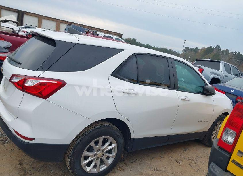 Photo 13 of 2021 Chevrolet Equinox FWD LS (VIN 3GNAXHEV3MS157546)