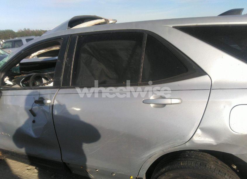 Photo 13 of 2021 Chevrolet Equinox FWD LS (VIN 3GNAXHEV3MS172063)