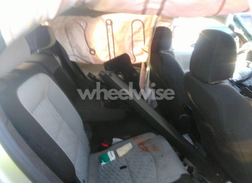 Photo 8 of 2021 Chevrolet Equinox FWD LS (VIN 3GNAXHEV3MS172063)