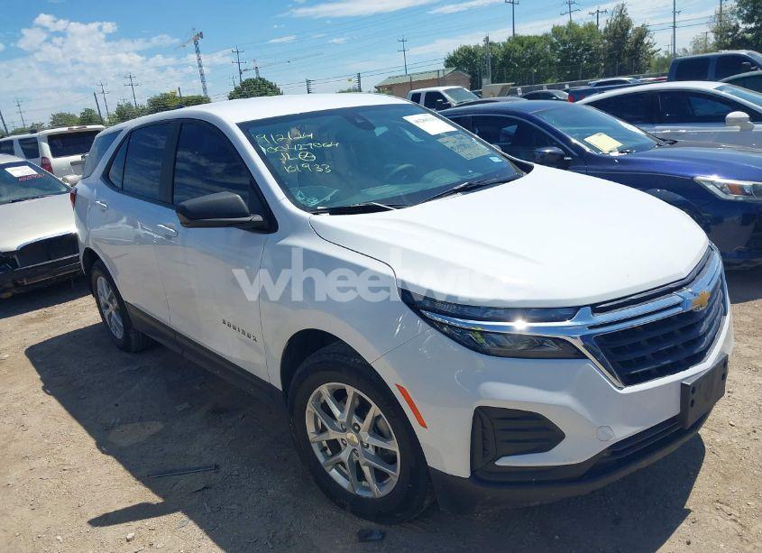 2022 Chevrolet Equinox FWD LS (VIN 3GNAXHEV3NS101933) main photo