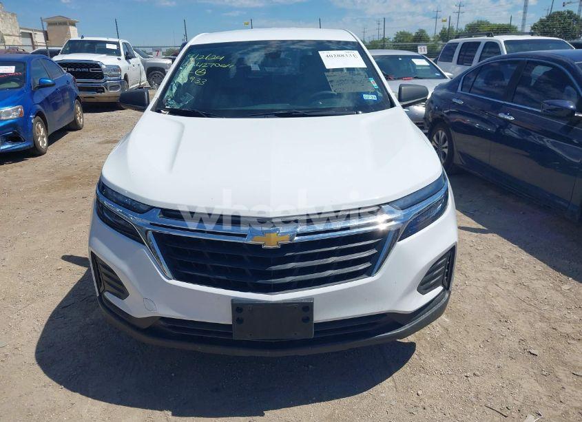 Photo 11 of 2022 Chevrolet Equinox FWD LS (VIN 3GNAXHEV3NS101933)