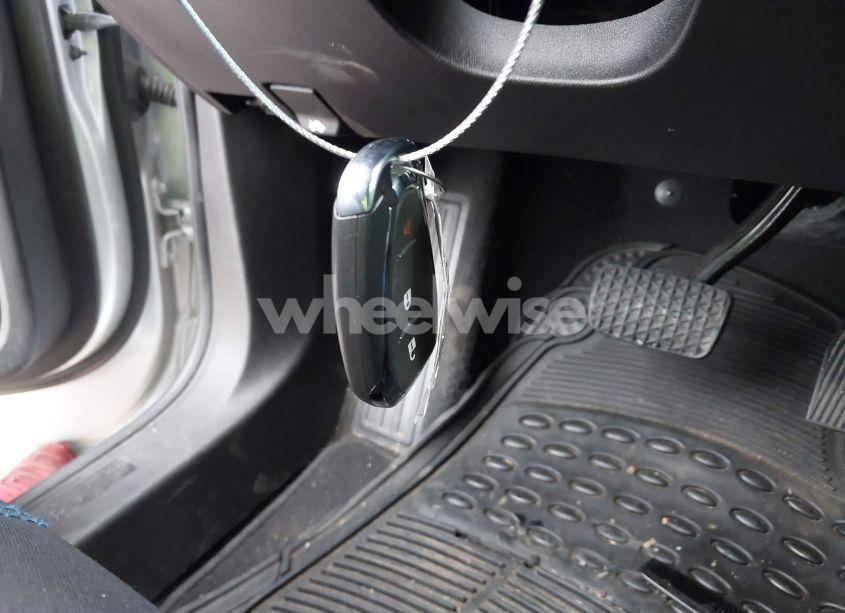 Photo 11 of 2018 Chevrolet Equinox LS (VIN 3GNAXHEV4JS535076)