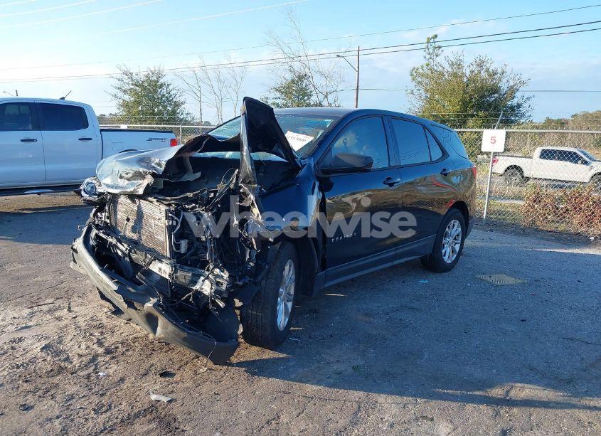Photo 2 of 2019 Chevrolet Equinox LS (VIN 3GNAXHEV4KL369489)