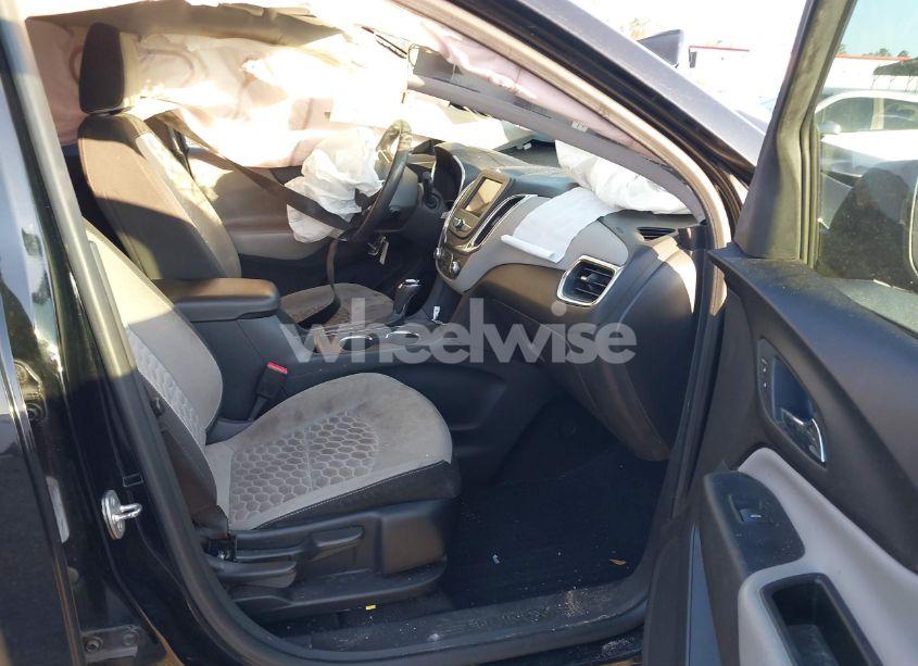 Photo 5 of 2019 Chevrolet Equinox LS (VIN 3GNAXHEV4KL369489)