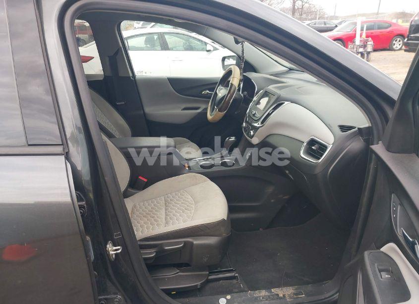 Photo 5 of 2019 Chevrolet Equinox LS (VIN 3GNAXHEV4KS598101)