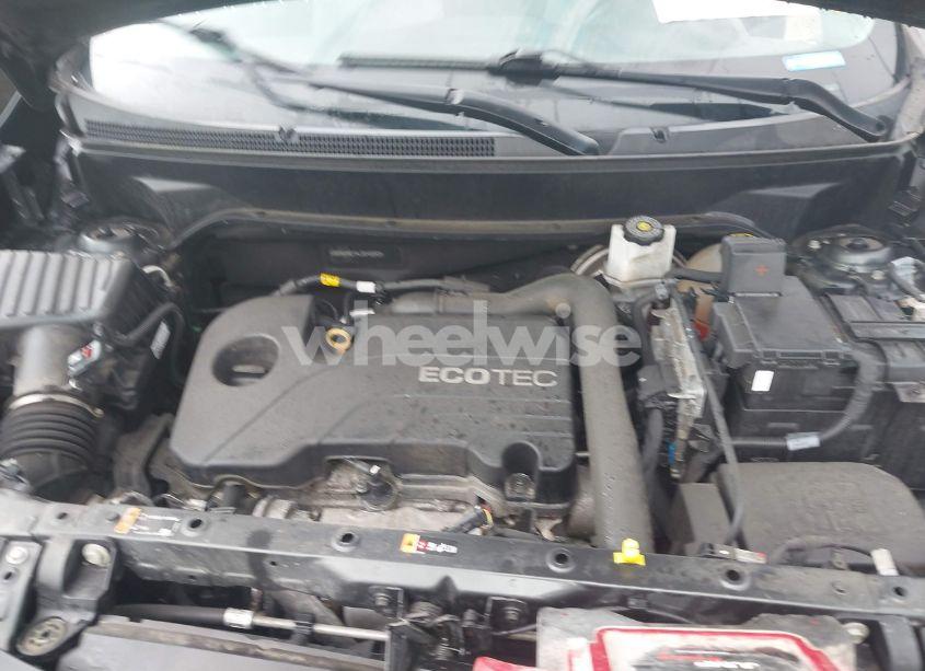 Photo 10 of 2020 Chevrolet Equinox FWD LS (VIN 3GNAXHEV4LS545593)