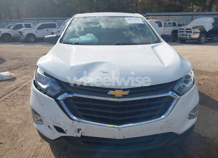 Photo 6 of 2020 Chevrolet Equinox FWD LS (VIN 3GNAXHEV4LS671601)