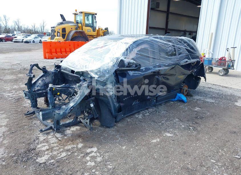 Photo 2 of 2020 Chevrolet Equinox FWD LS (VIN 3GNAXHEV4LS733949)