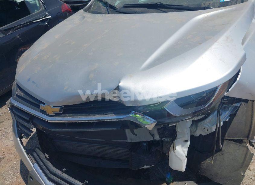 Photo 10 of 2021 Chevrolet Equinox FWD LS (VIN 3GNAXHEV4MS112115)