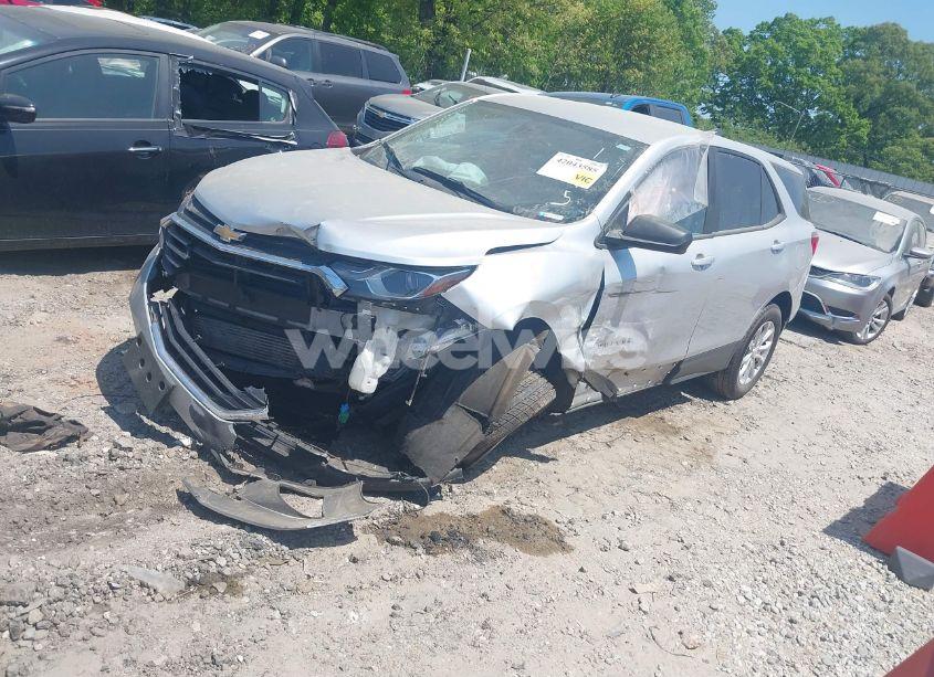 Photo 2 of 2021 Chevrolet Equinox FWD LS (VIN 3GNAXHEV4MS112115)