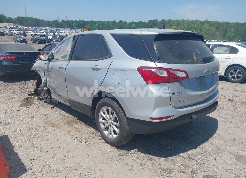 Photo 3 of 2021 Chevrolet Equinox FWD LS (VIN 3GNAXHEV4MS112115)