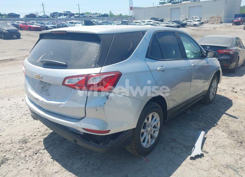 Photo 4 of 2021 Chevrolet Equinox FWD LS (VIN 3GNAXHEV4MS112115)