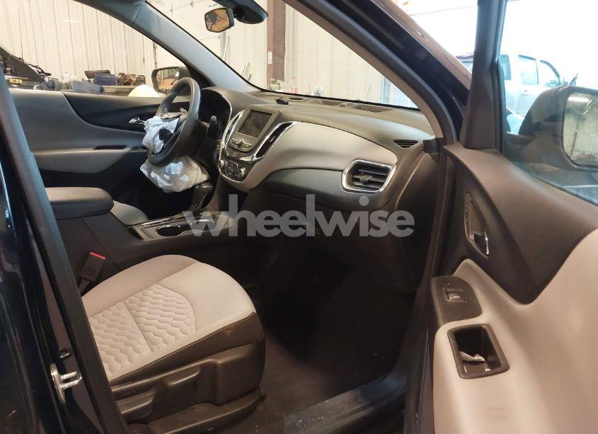 Photo 5 of 2021 Chevrolet Equinox FWD LS (VIN 3GNAXHEV4MS147589)