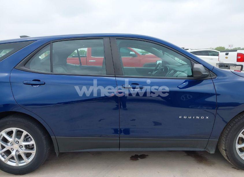 Photo 13 of 2022 Chevrolet Equinox FWD LS (VIN 3GNAXHEV4NS154642)