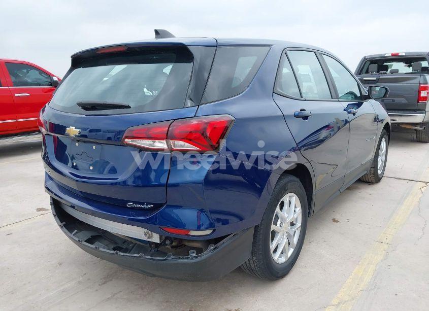 Photo 4 of 2022 Chevrolet Equinox FWD LS (VIN 3GNAXHEV4NS154642)