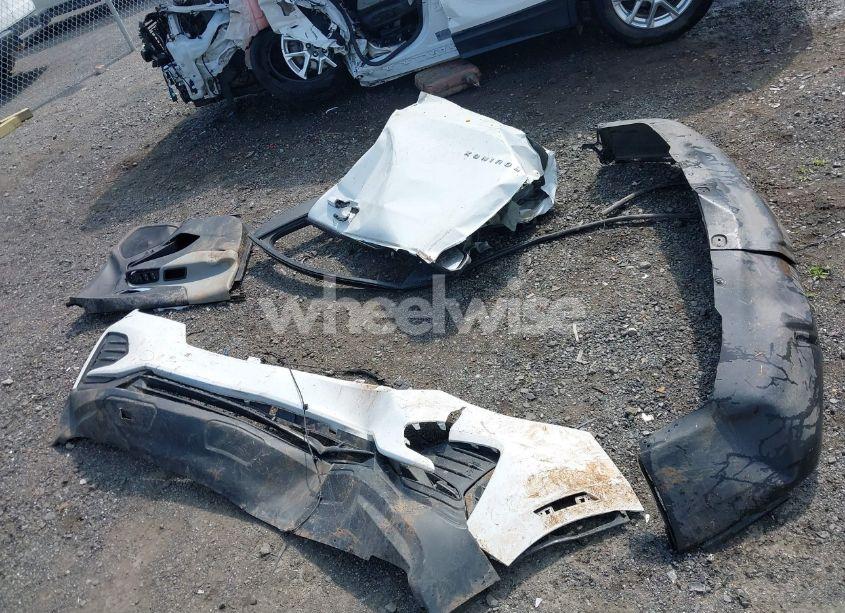 Photo 11 of 2022 Chevrolet Equinox FWD LS (VIN 3GNAXHEV4NS155080)