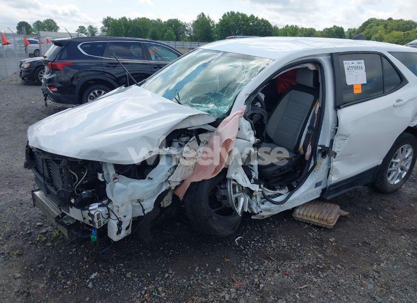 Photo 6 of 2022 Chevrolet Equinox FWD LS (VIN 3GNAXHEV4NS155080)