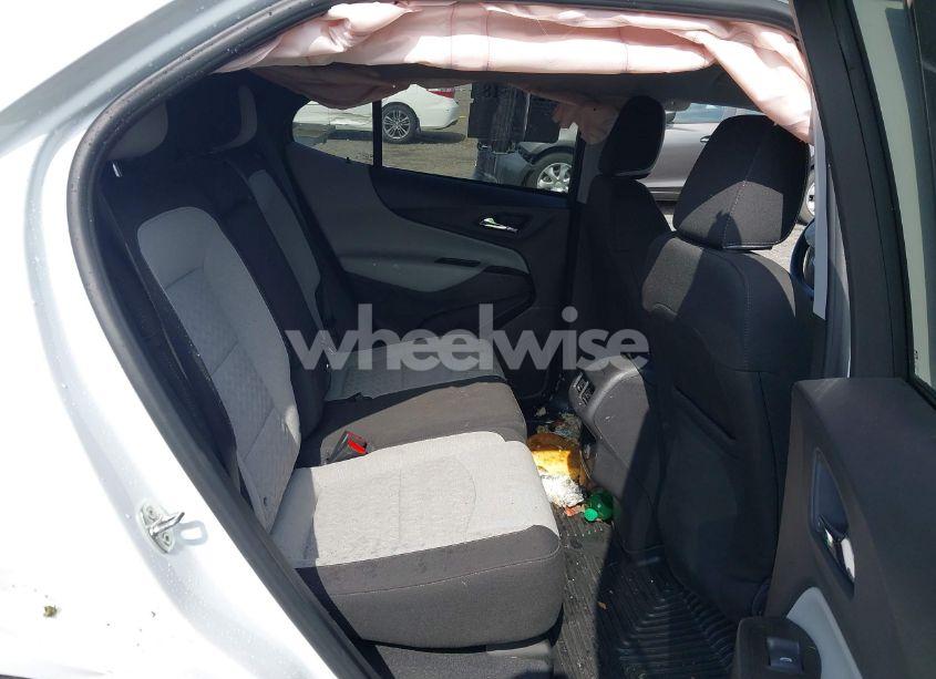 Photo 8 of 2022 Chevrolet Equinox FWD LS (VIN 3GNAXHEV4NS155080)