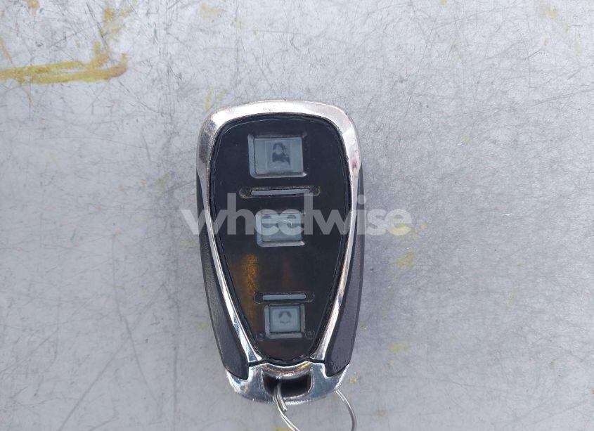 Photo 11 of 2018 Chevrolet Equinox LS (VIN 3GNAXHEV5JS563775)