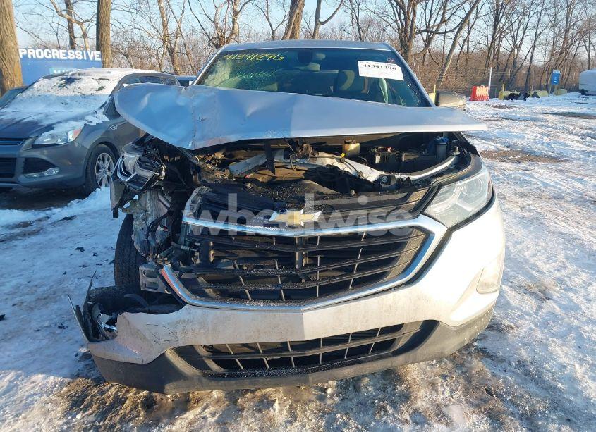 Photo 12 of 2018 Chevrolet Equinox LS (VIN 3GNAXHEV5JS563775)