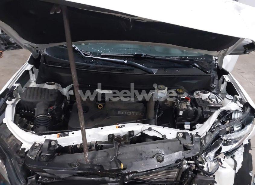 Photo 10 of 2018 Chevrolet Equinox LS (VIN 3GNAXHEV5JS584965)