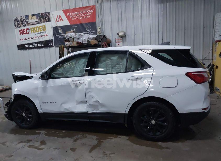 Photo 14 of 2018 Chevrolet Equinox LS (VIN 3GNAXHEV5JS584965)