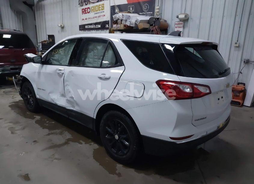 Photo 3 of 2018 Chevrolet Equinox LS (VIN 3GNAXHEV5JS584965)