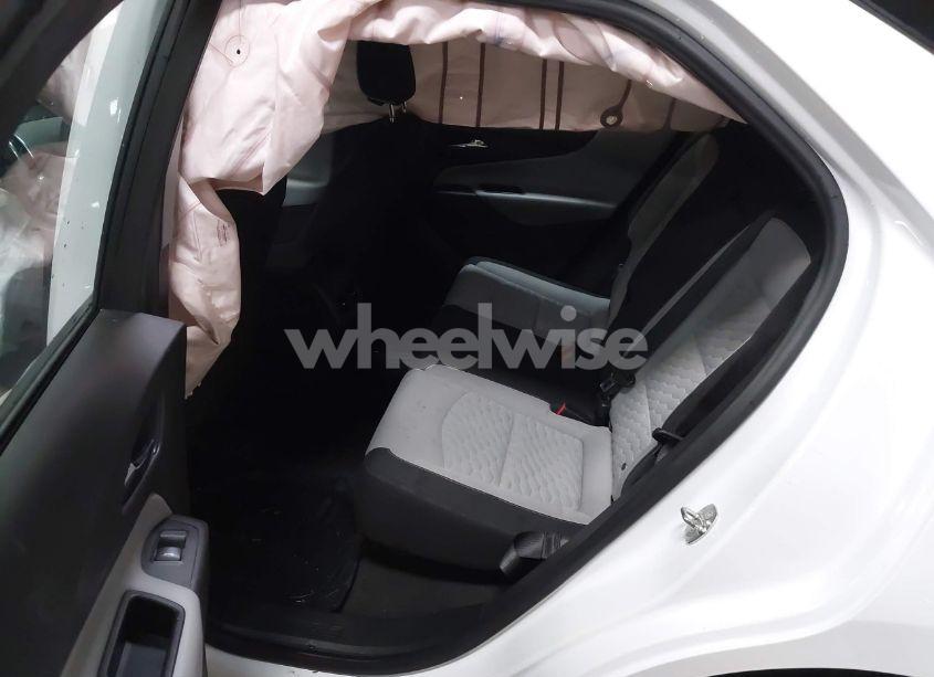 Photo 8 of 2018 Chevrolet Equinox LS (VIN 3GNAXHEV5JS584965)