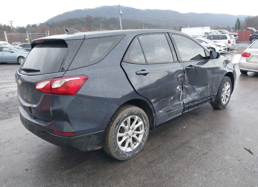 Photo 4 of 2019 Chevrolet Equinox LS (VIN 3GNAXHEV5KL251936)