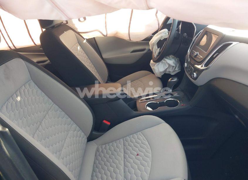 Photo 5 of 2019 Chevrolet Equinox LS (VIN 3GNAXHEV5KS561588)