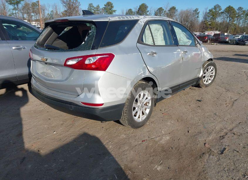Photo 4 of 2019 Chevrolet Equinox LS (VIN 3GNAXHEV5KS680788)