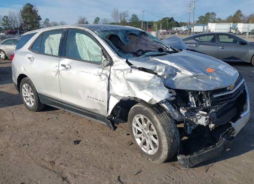 Photo 6 of 2019 Chevrolet Equinox LS (VIN 3GNAXHEV5KS680788)