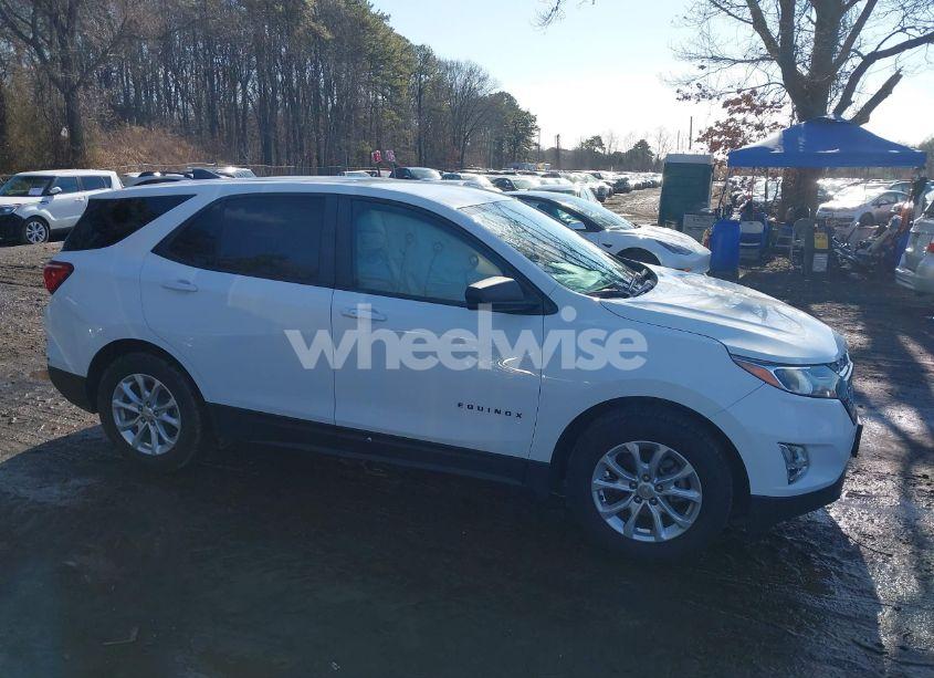Photo 13 of 2020 Chevrolet Equinox FWD LS (VIN 3GNAXHEV5LS529998)