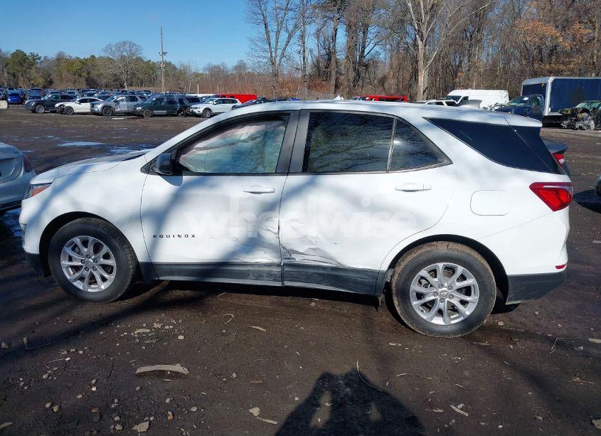 Photo 14 of 2020 Chevrolet Equinox FWD LS (VIN 3GNAXHEV5LS529998)