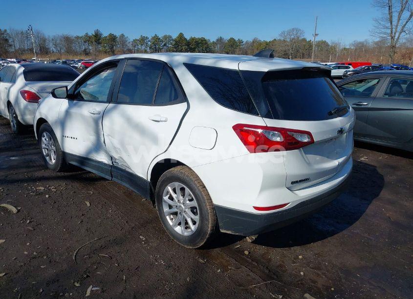Photo 3 of 2020 Chevrolet Equinox FWD LS (VIN 3GNAXHEV5LS529998)