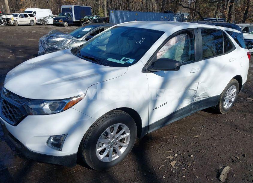 Photo 6 of 2020 Chevrolet Equinox FWD LS (VIN 3GNAXHEV5LS529998)