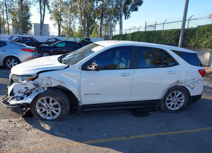 Photo 14 of 2020 Chevrolet Equinox FWD LS (VIN 3GNAXHEV5LS534327)