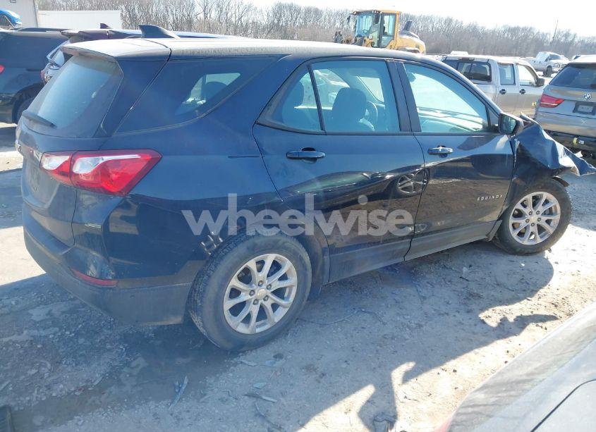 Photo 4 of 2020 Chevrolet Equinox FWD LS (VIN 3GNAXHEV5LS576724)