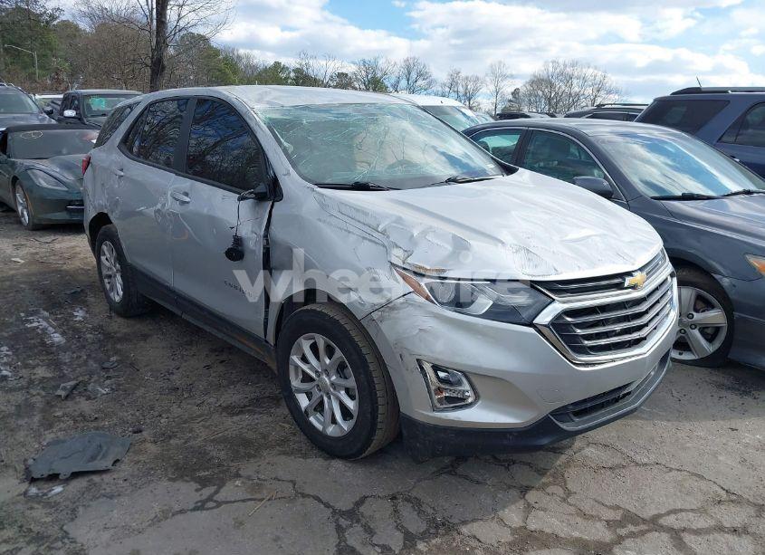 2020 Chevrolet Equinox FWD LS (VIN 3GNAXHEV5LS613609) main photo