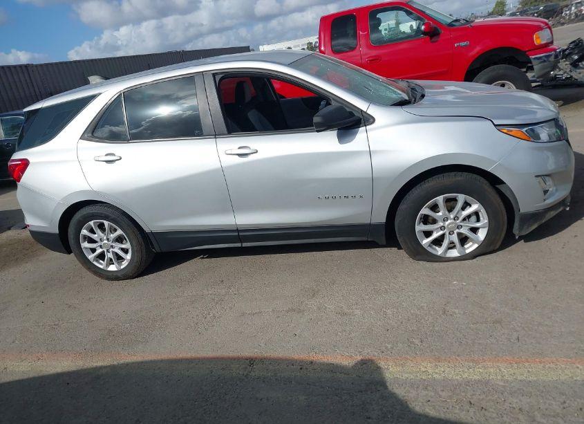 Photo 13 of 2020 Chevrolet Equinox FWD LS (VIN 3GNAXHEV5LS618051)