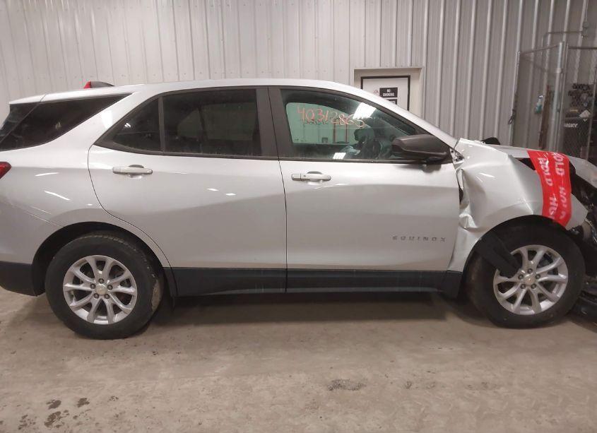 Photo 13 of 2020 Chevrolet Equinox FWD LS (VIN 3GNAXHEV5LS627946)