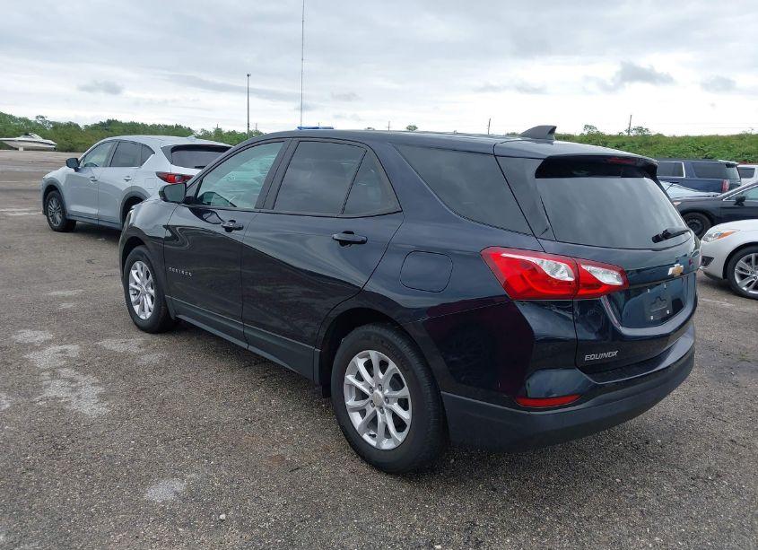 Photo 3 of 2020 Chevrolet Equinox FWD LS (VIN 3GNAXHEV5LS628840)