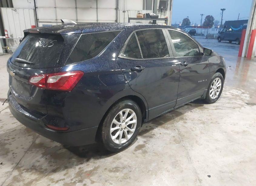 Photo 4 of 2020 Chevrolet Equinox FWD LS (VIN 3GNAXHEV5LS628885)