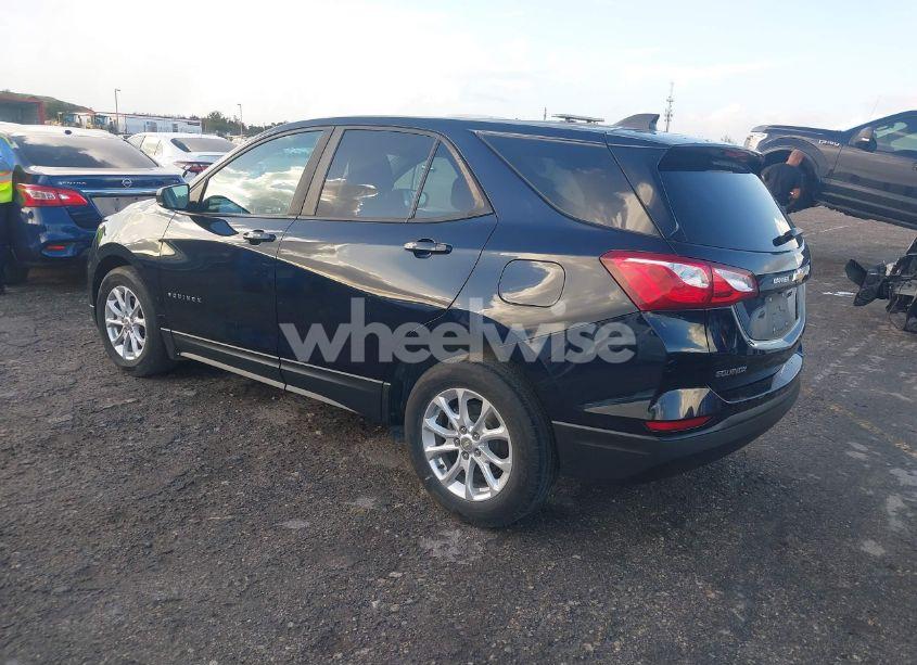 Photo 3 of 2020 Chevrolet Equinox FWD LS (VIN 3GNAXHEV5LS679156)