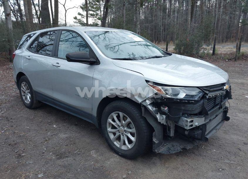 2020 Chevrolet Equinox FWD LS (VIN 3GNAXHEV5LS709062) main photo