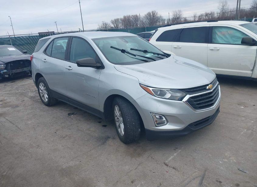 2020 Chevrolet Equinox FWD LS (VIN 3GNAXHEV5LS731014) main photo