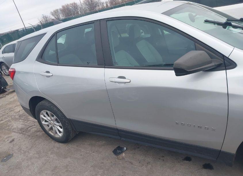 Photo 13 of 2020 Chevrolet Equinox FWD LS (VIN 3GNAXHEV5LS731014)